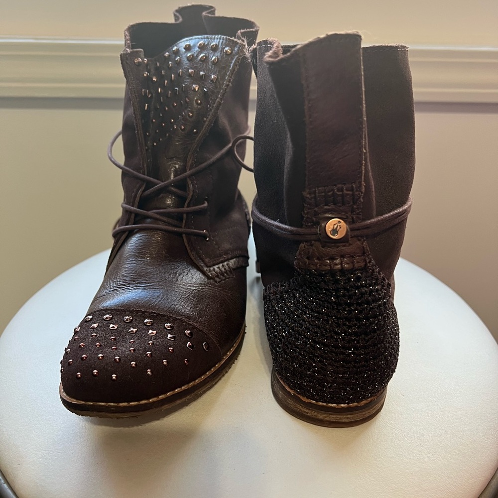The Sak brown Boots